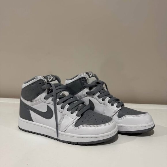 Air Jordan 1 Retro High OG GS 'Stealth'